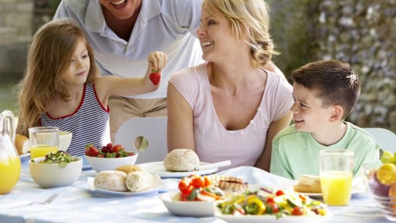 Alimentația ca Armă Împotriva Bolilor: O Privire Detaliată Asupra Rolului Hrană în Sănătate