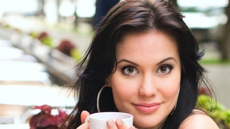 Cafeaua de Dimineaţă: Secretul Revigorării și Impactul Asupra Stării Noastre de Spirit