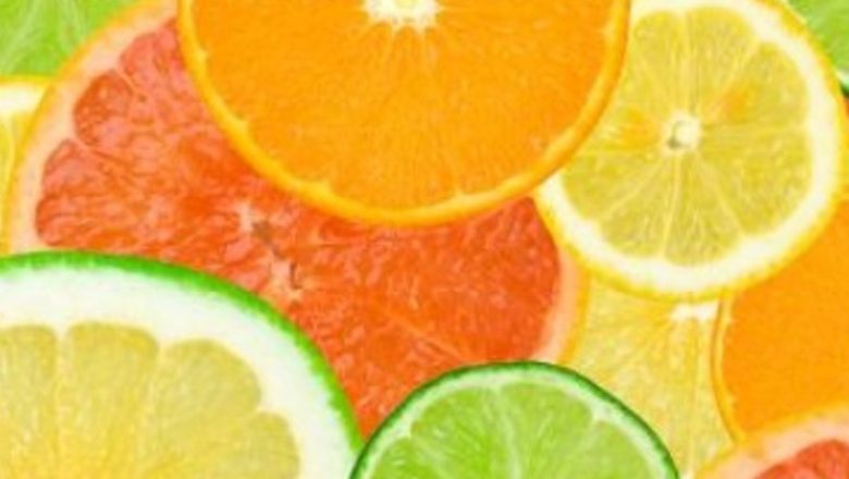 Citricele: Aliatul Tău în Slăbire și Detoxifiere