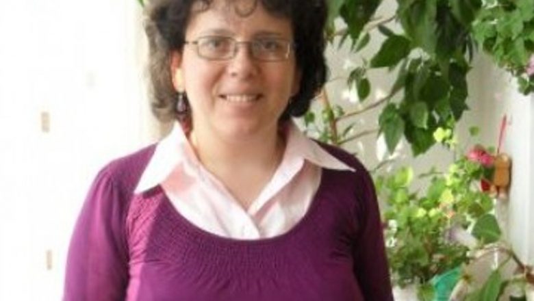 Lupta cu distonia: Povestea lui Sabrina și impactul tulburărilor neurologice asupra vieții cotidiene