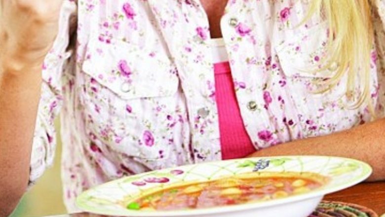 Detoxifierea Organismului prin Supa de Legume: O Analiză Detaliată a Beneficiilor și Provocărilor