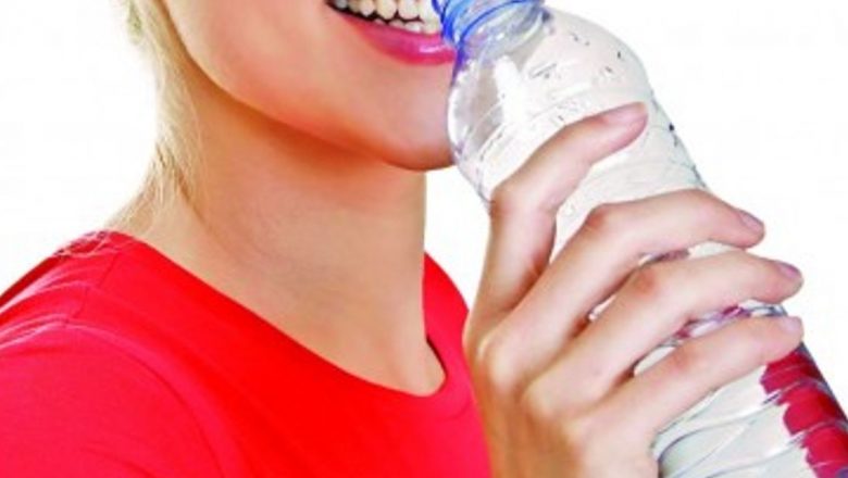 Beneficiile apei alcaline: Un elixir pentru inimă și ficat?