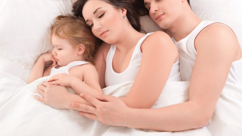 Cum Statutul de Părinte Îți Poate Schimba Relația: Sfaturi pentru a Naviga Provocările Familiale