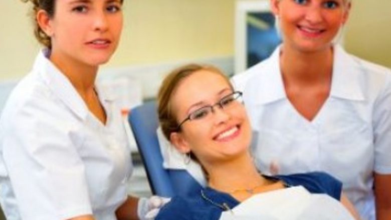 Ghid complet pentru dinți sănătoși: Trucuri esențiale pentru o igienă orală optimă
