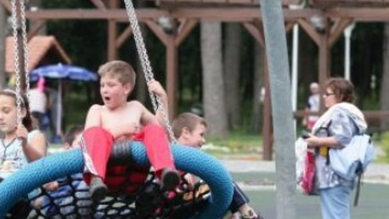 Academia de Joacă: O Zi de Distracție și Învățare pentru Copii și Părinți