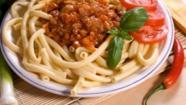 Importanța legumelor în dietă: Antioxidanții din sosul de roșii și beneficiile acestora pentru inimă
