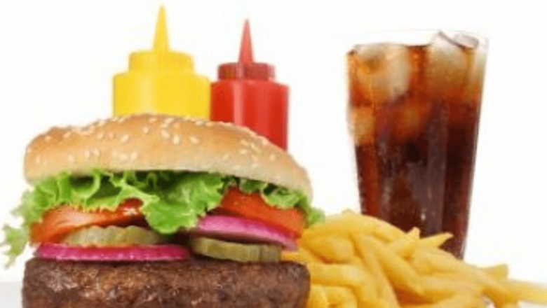 Impactul consumului de fast-food asupra riscului de cancer de sân: o analiză detaliată