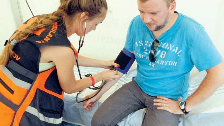 Impactul relațiilor interumane asupra tensiunii arteriale: O analiză a studiilor recente