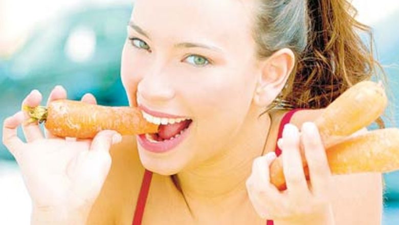 Alimentația și Frumusețea: 5 Alimente Esențiale pentru o Piele Sănătoasă