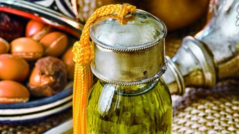 Uleiul de Argan: Aurul Marocului pentru Îngrijirea Pielii și Părului