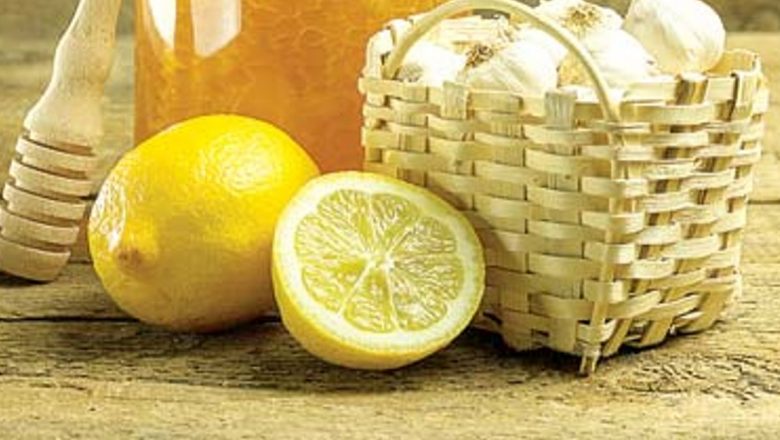 Usturoiul: Remediul Natural pentru Tuse și Nu Numai – Beneficii și Rețete Din Medicina Populară