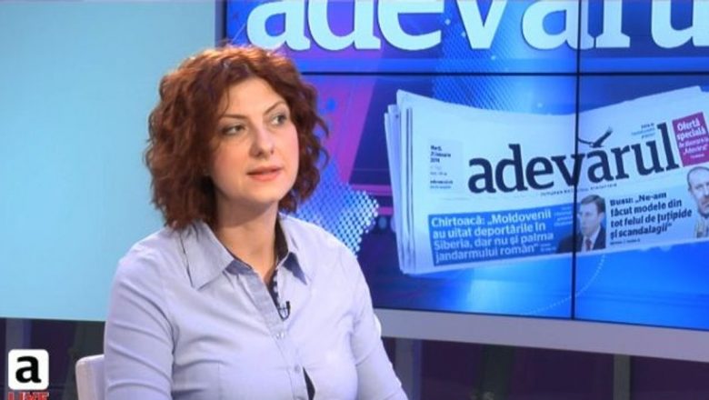 Provocările și Perspectivele Simulării la Matematică pentru Clasa a VIII-a: O Analiză Detaliată