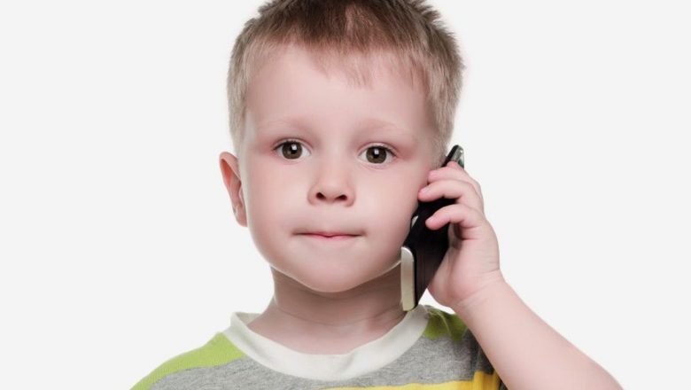 Când Este Potrivit Să Îi Dăm Copilului Un Telefon Mobil? Analiză Detaliată