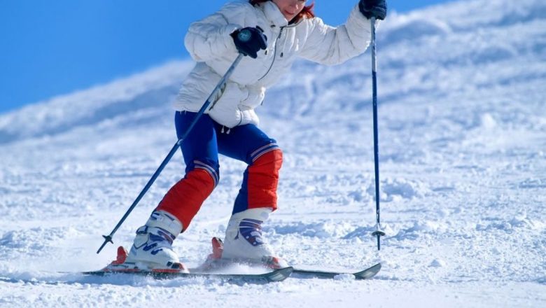 Ghid Complet pentru Îmbrăcarea Corectă a Copiilor pentru Schi: Sfaturi de la Experți