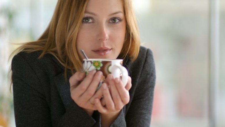 Măghiranul: O Ceașcă de Sănătate pentru Persoanele Sensibile la Frig
