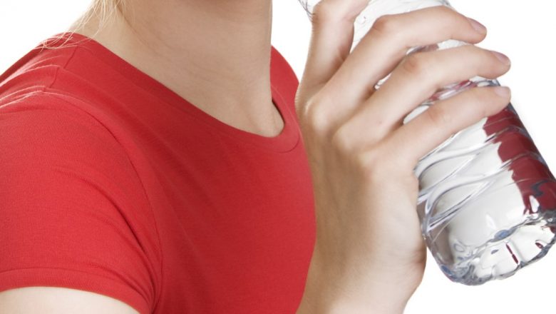 Importanța Hidratarea: 6 Motive Esențiale pentru a Consuma Apă Corect