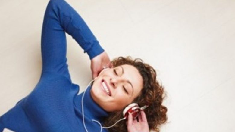 Impactul Muzicii Asupra Sănătății: O Analiză Detaliată a Efectelor Terapeutice
