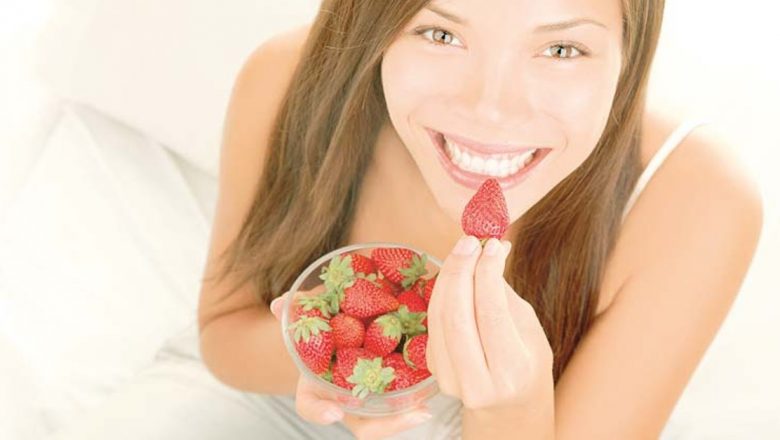 Primăvara în farfurie: 6 superalimente esențiale pentru o detoxifiere eficientă