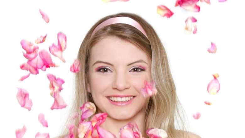 Beneficiile Medicinale ale Petalelor de Trandafir: Remedii Naturale pentru O Sănătate Mai Bună