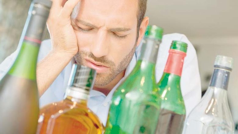 Cum să faci față mahmurelii: 14 strategii testate pentru recuperare rapidă