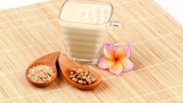 Beneficiile și Provocările Laptelui Vegetal: O Analiză Detaliată