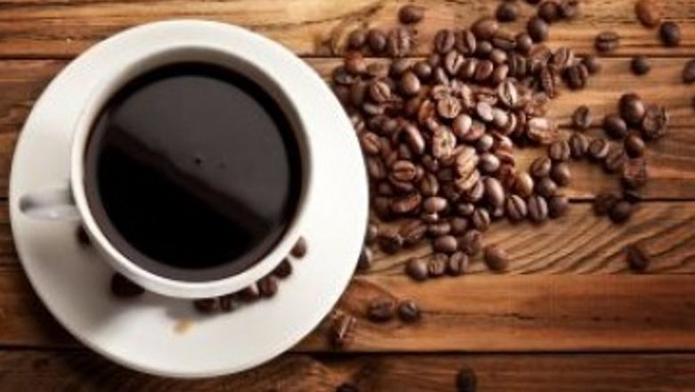 Îngrijire naturală: Măști cu cafea pentru un ten strălucitor și sănătos