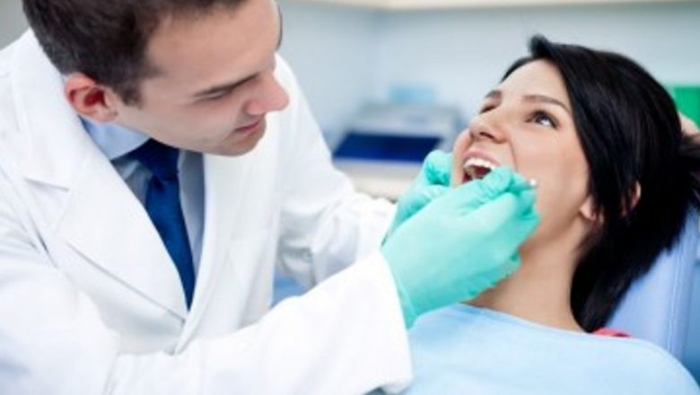 Importanța Consultațiilor Stomatologice Gratuite: O Campanie pentru Sănătatea Orală a Elevilor din România