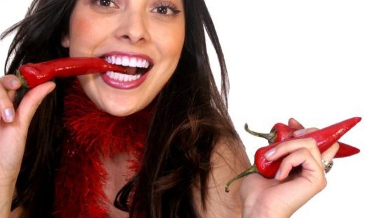 Alimentele Picante și Longevitatea: Cum Mâncarea Iute Poate Prelungi Viața