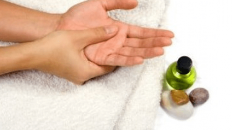 Reflexoterapia: O soluție alternativă în managementul durerii?