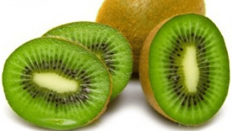 Descoperă Beneficiile Kiwi: Fructul Energetic care Combat Oboseala și Stresul