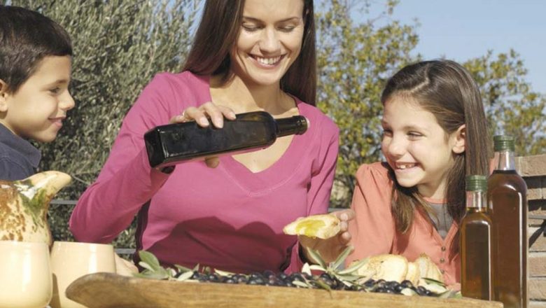 Grăsimile în Dieta Noastră: Unt vs. Margarina – Ce Alegem pentru o Alimentație Sănătoasă?