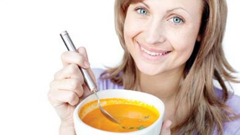 Dieta cu Supă de Roșii: Soluția Rapidă pentru Pierderea în Greutate?