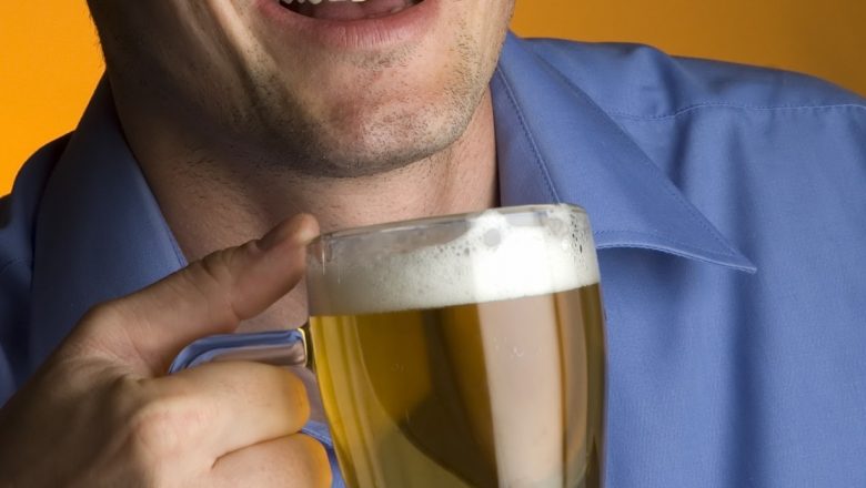 Beneficiile insoupțite ale berii: Oase mai puternice prin consumul moderat de bere