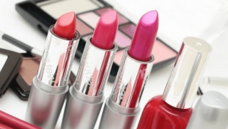 Produsele cosmetice și riscurile lor în sarcină: Ce trebuie să știe mămicile despre sănătatea lor și a copilului