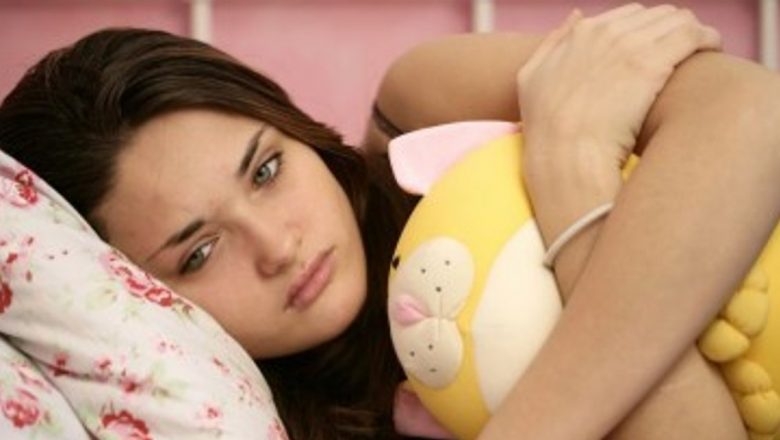 Sprijin pentru adolescenții cu depresie: Cum să înțelegem și să ajutăm