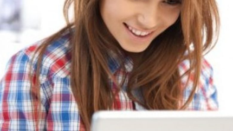 Impactul Facebook asupra dezvoltării sociale și psihologice a copiilor: O analiză profundă