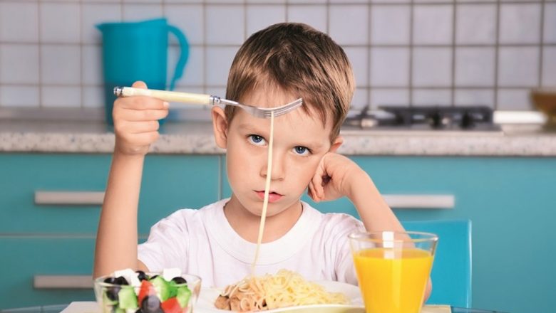Strategii Eficiente pentru a Îndemna Copiii să Mănânce Sănătos