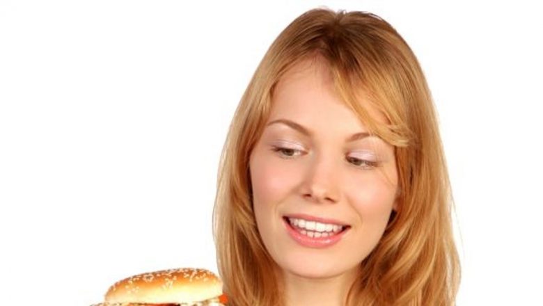 Cum să Stăpânești Foamea și Să Îți Menții Greutatea: Sfaturi Practice pentru o Alimentație Sănătoasă