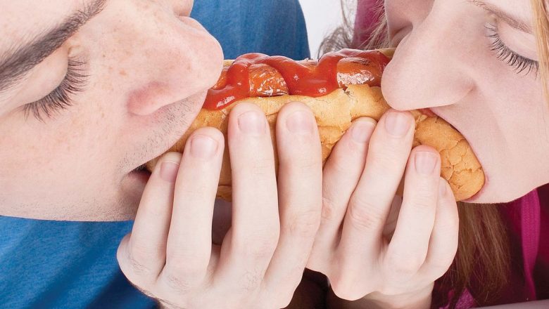 Alimentele surprinzătoare care contribuie la obezitate: Ce trebuie să știm pentru a ne menține sănătoși