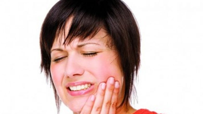 Remedii Naturale pentru Durerile Dentare: Usturoiul și Alte Soluții Eficiente