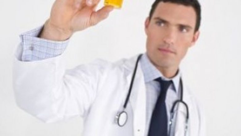 Culoarea urinei: Indiciu esențial despre sănătatea ta