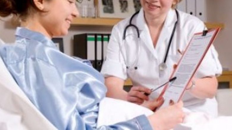 Importanța Nutrienților Esențiali în Dieta Femeilor: Impactul Laptelui și Altele asupra Sănătății Ostoportozelor și Artritei