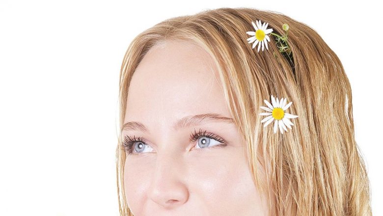 Remedii Naturiste pentru Sângerarea Gingivală: Muşeţelul și Alte Leacuri cu Efecte Anti-Inflamatorii