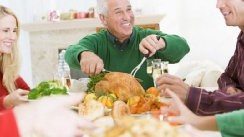 Combinații Sănătoase de Alimente de Sărbători: Ghidul Tău pentru Mese Festive Sănătoase