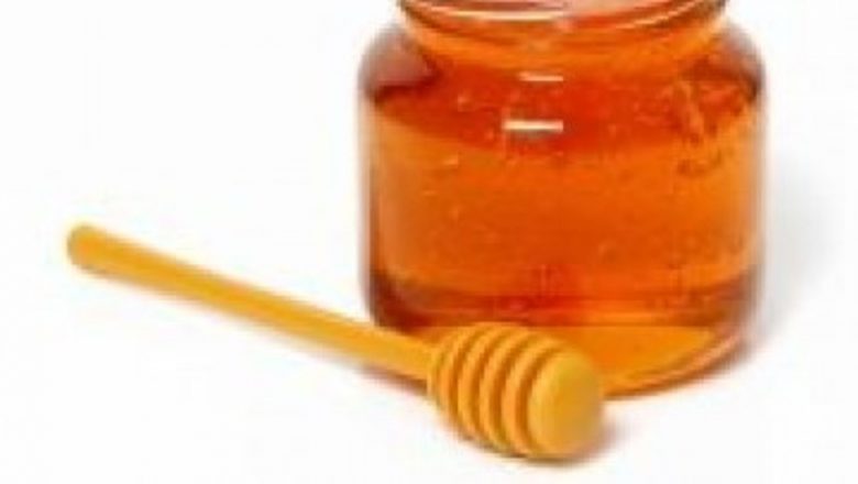 Remediul Natural Contra Răgușelii: O Analiză Detaliată a Eficienței și Beneficiilor Fitoterapiei