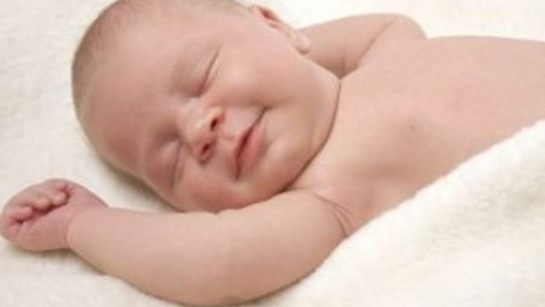 Influența anotimpului asupra predispoziției la stângăcie la băieței: Ce spun studiile recente