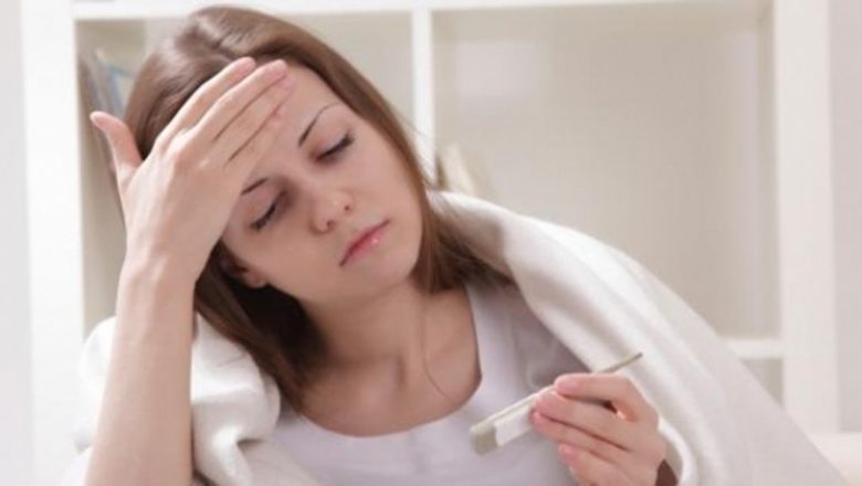 Ceaşca de sănătate: Cum să combatem febra fără medicamente în sezonul rece