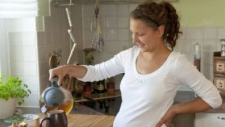 Ceaiuri Benefice în Sarcină: Recomandări și Precauții pentru Mame