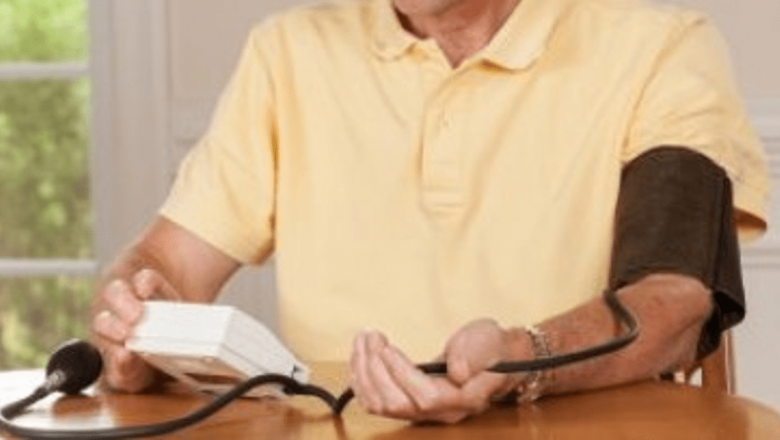 Ghid Complet pentru Măsurarea Tensiunii Arteriale Acasă: Importanța și Tehnicile Corecte