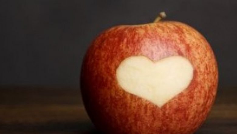 Ghidul Complet al Alimentelor Care Scad Colesterolul în Mod Natural